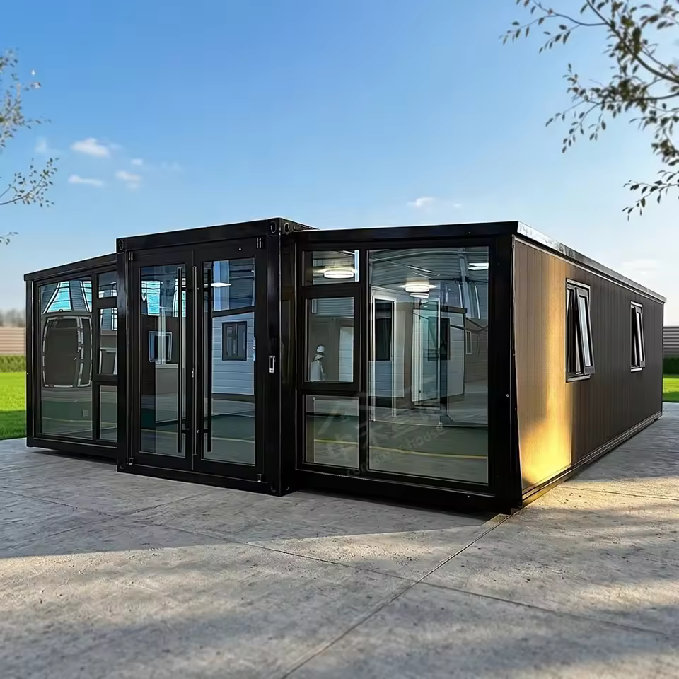 Container House Mobile Home Shipping Container House Tiny House with Galvanized Steel Frame Glass Curtain Wall PVC